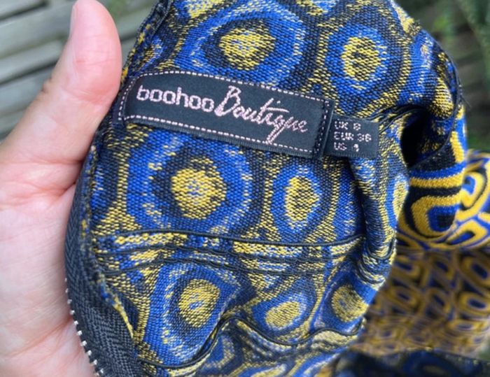 Jupe patineuse Boohoo, taille 36, en très bon état. - photo numéro 2