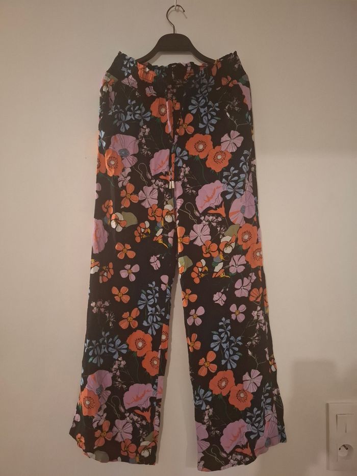 Pantalon fleuri - photo numéro 5