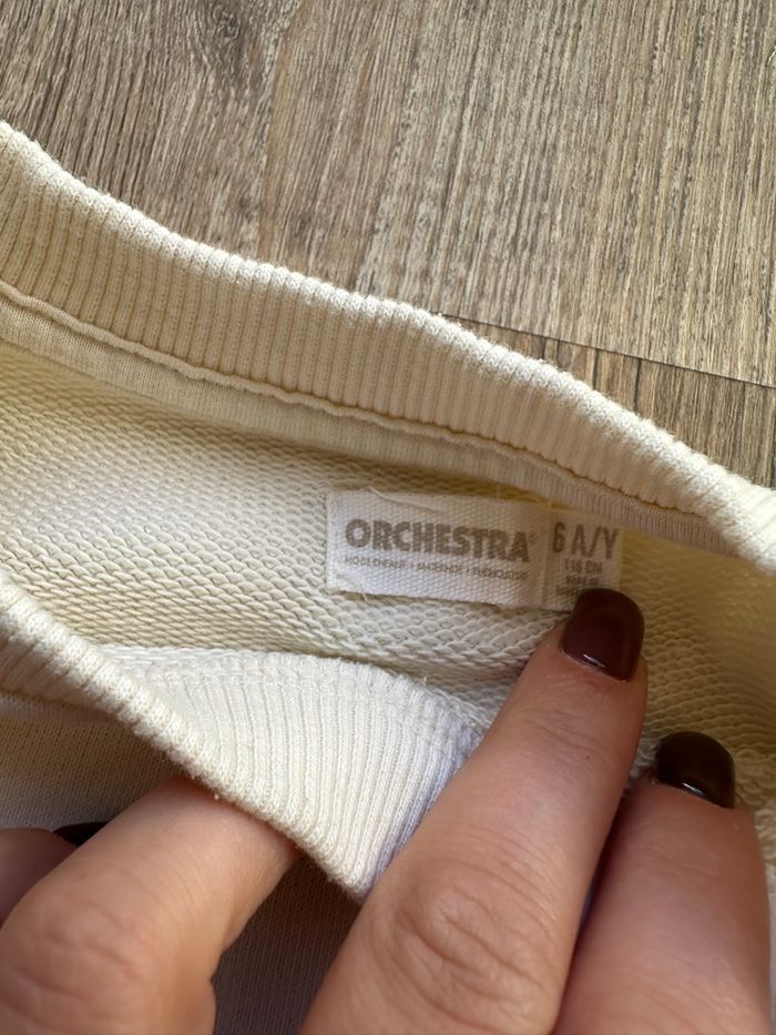 - Pull Orchestra  - 6 ans - Très bon état, mini tache - photo numéro 2