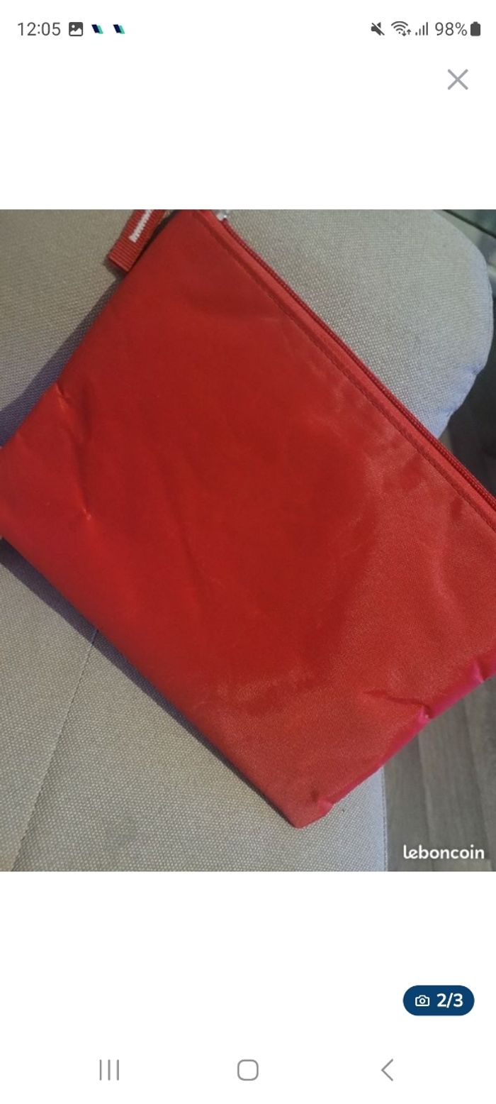Trousse authentique rouge PSG - photo numéro 2