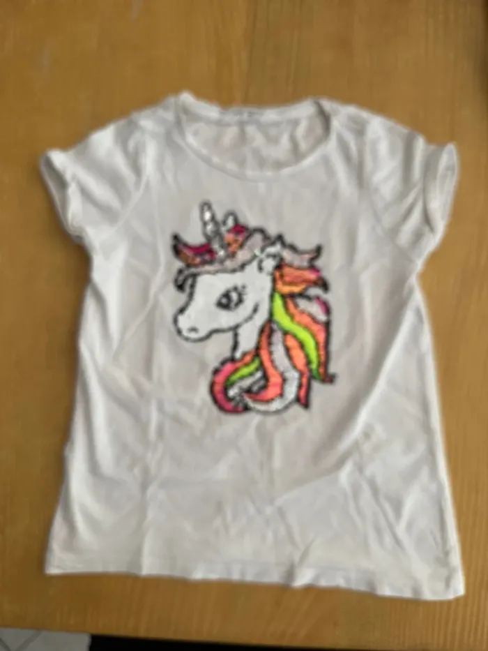 T-shirt licorne sequins H&M 7/8 ans