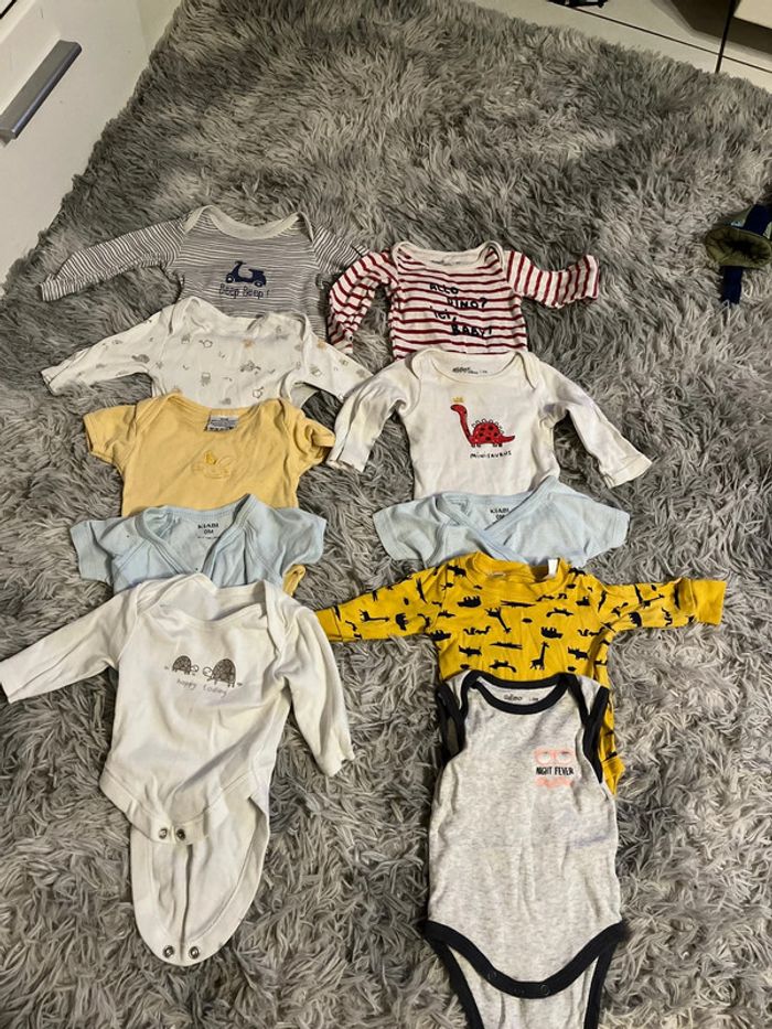 Lot de 10 bodies