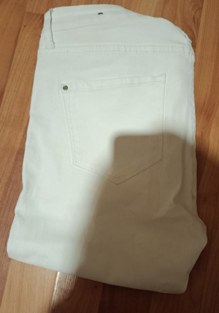 👖 Jean blanc Mango – Coupe classique, parfait quotidien ou sorties 😎