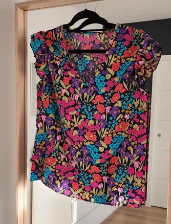 Blouse manches courtes col V multicolore fleurs 🌸 taille L