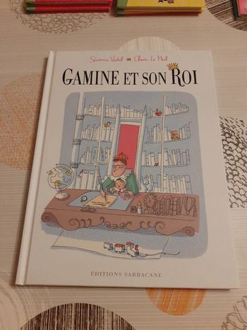 Gamine et son roi