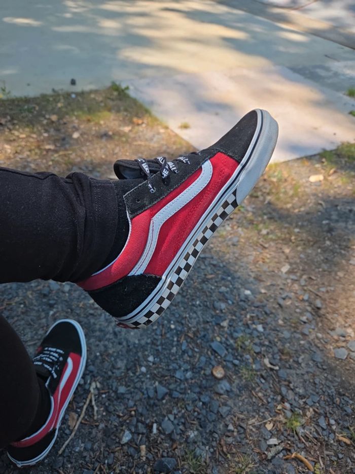 Vans édition originale rouge et noir à damier