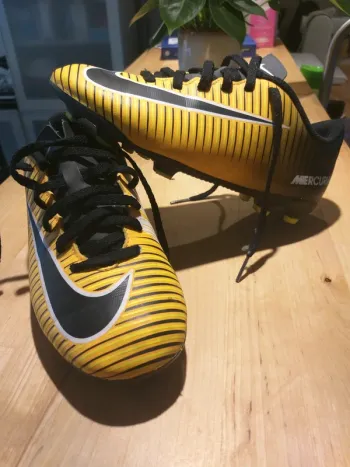 Chaussures de football à crampons