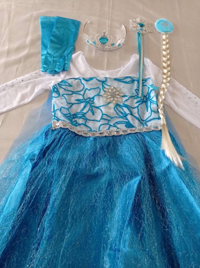 Déguisement princesse elsa et sa traîne 7ans - photo numéro 4