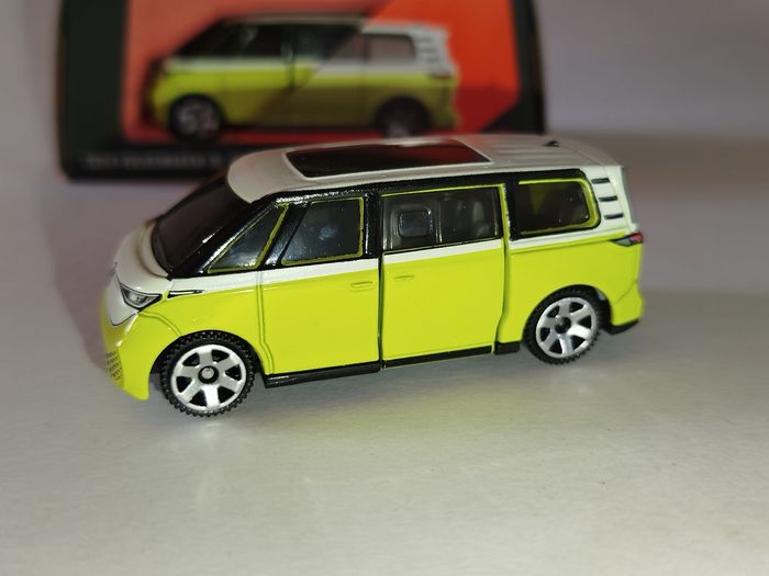 Matchbox 2024 Volkswagen ID.Buzz  1êre Êdition Open Parts 2025 - photo numéro 4