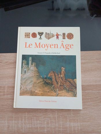 Livre sur le moyen âge