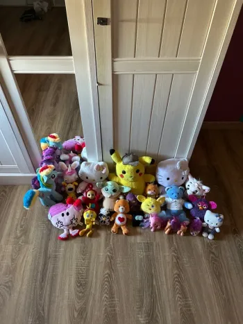 Ne pas acheter sur l’annonce / vente peluches figurines unité ou lot / tous tbe