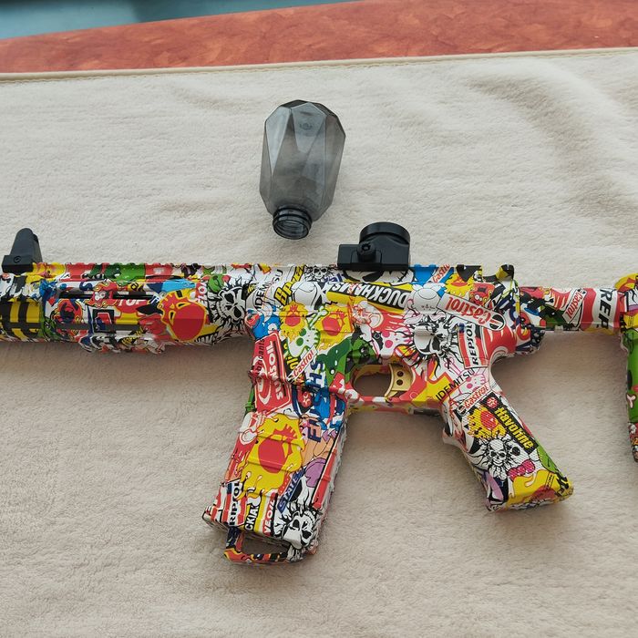 Jouet plastique à billes gel