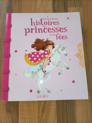 Livre Les plus belles histoires de princesses et de fées