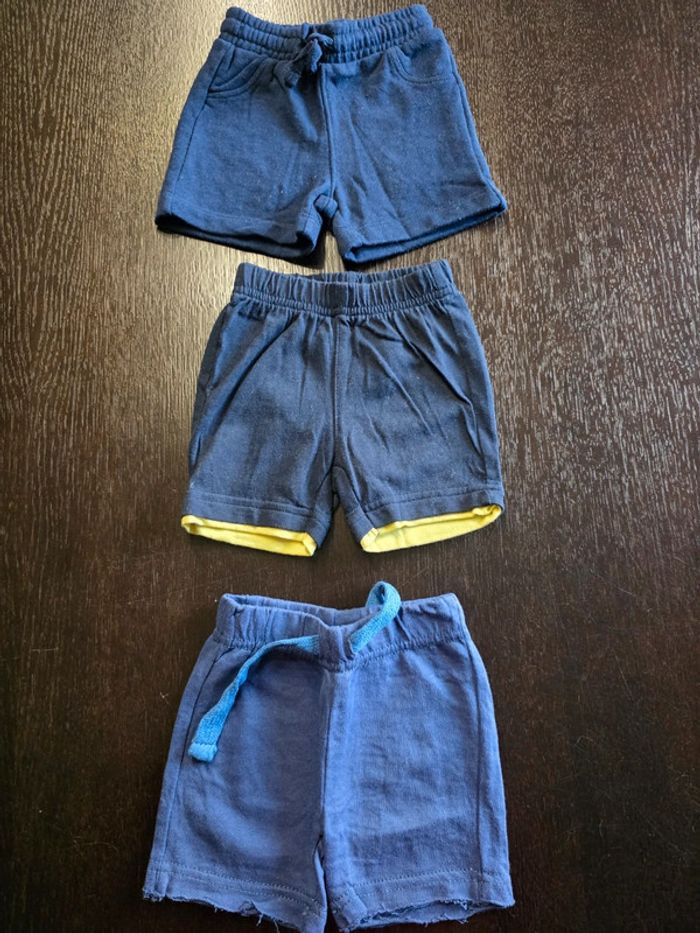 Lot de 3 shorts en 3 mois