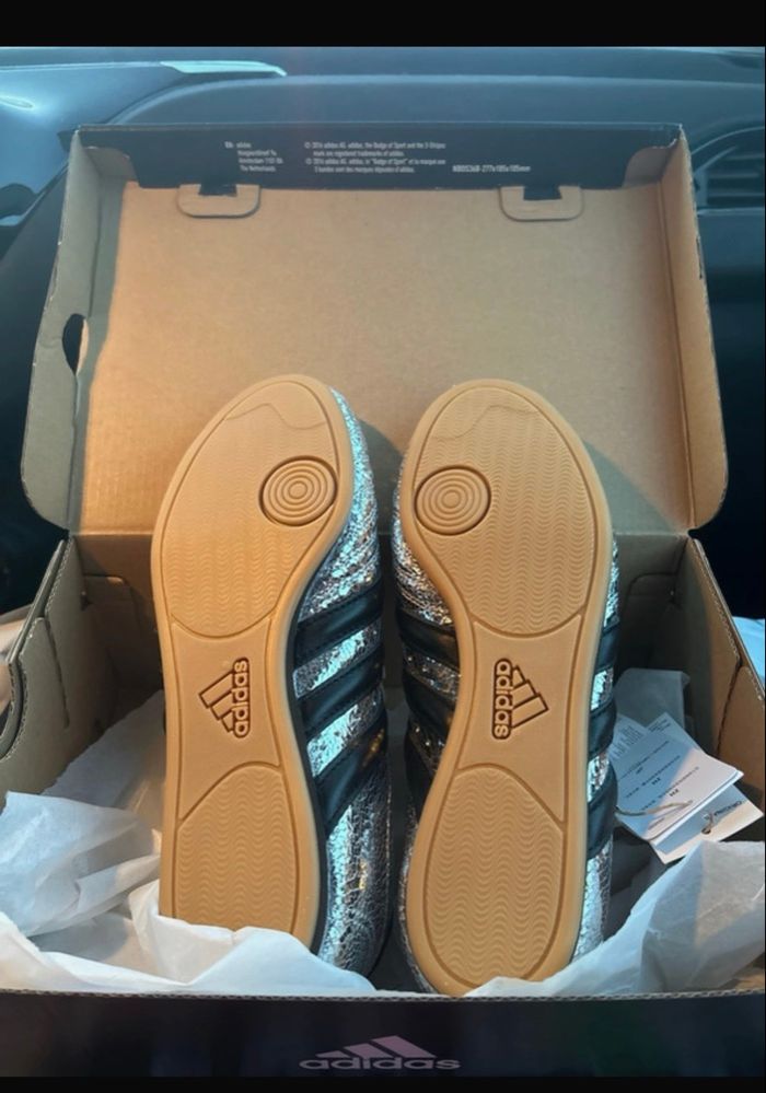 Adidas taekwondo argenté