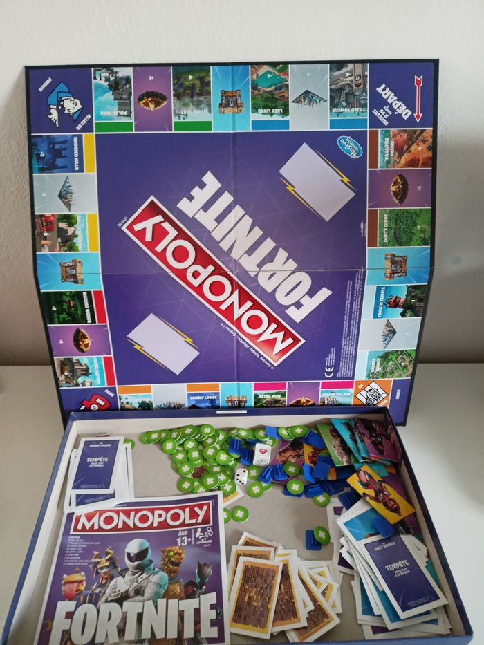 Monopoly fortnite hasbro 21 nouveaux personnages - photo numéro 3