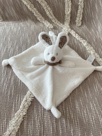 Peluche doudou plat 21cm Simba dickie toys lapin blanc et marron très bon état