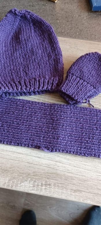 Ensemble bonnet moufle écharpe bébé