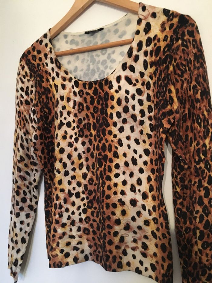 Pull / haut à manches longues tout doux imprimé léopard taille L 👚 - photo numéro 2