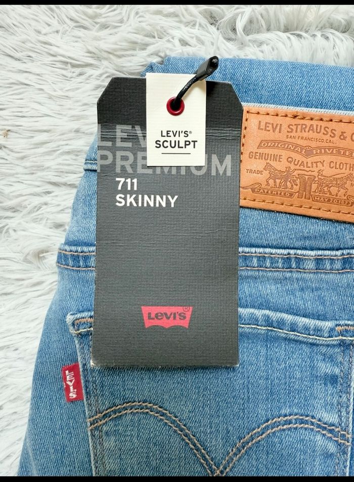 Jean Levi’s 711 Skinny – Taille 28/32 – bleu clair – Neuf avec étiquette - photo numéro 3