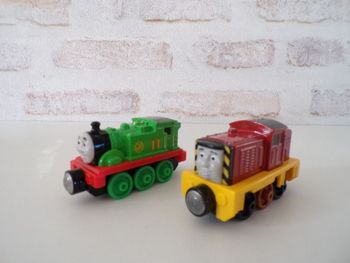 Locomotives - Trains - Thomas et ses amis - Oliver - Salty (J2)