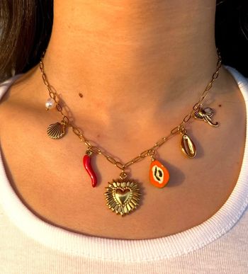 Collier “Amulettes Solaires” Acier inoxydable doré, perles et émaux