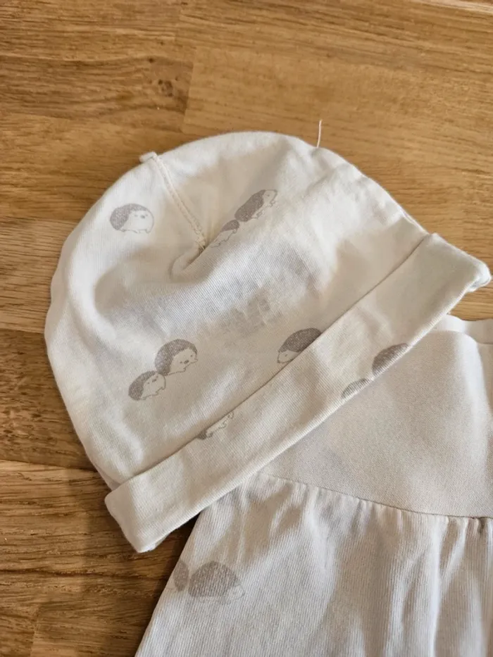 Bonnet et pantalon assortis - photo numéro 4