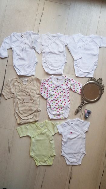 Lot de 7 pyjamas neufs fille naissance 50cm