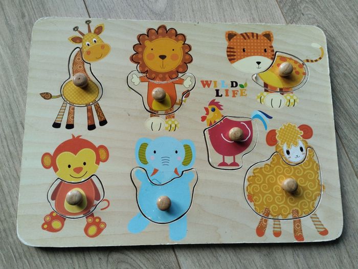 Puzzle bois avec prise