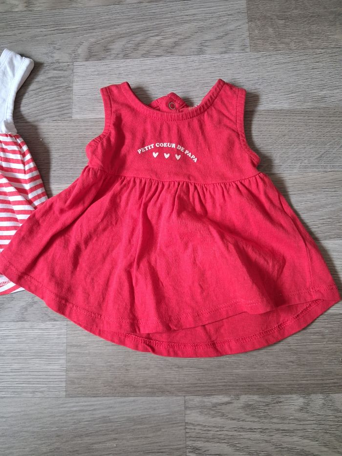 Robe 1 mois - photo numéro 3