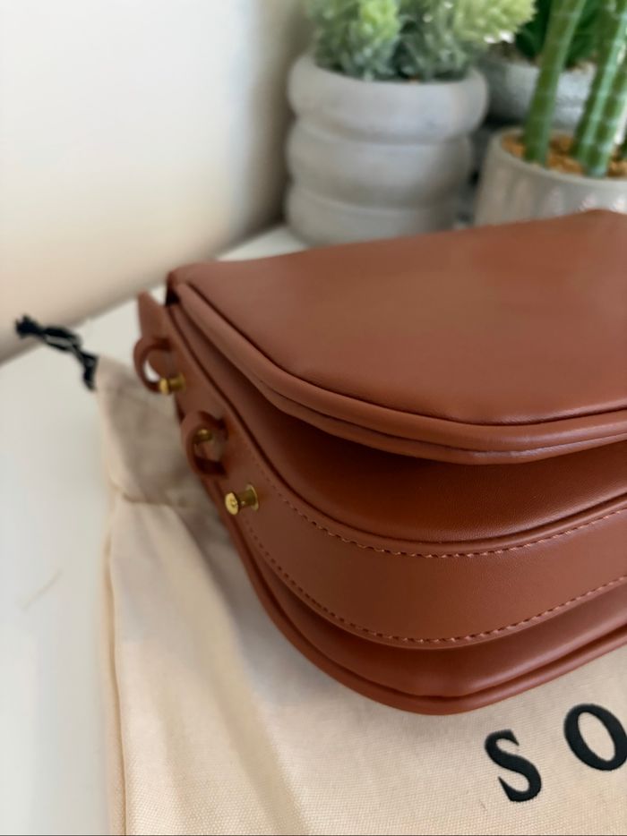 Sac. Soeur Bellisina en cuir Neuf avec étiquette - photo numéro 8