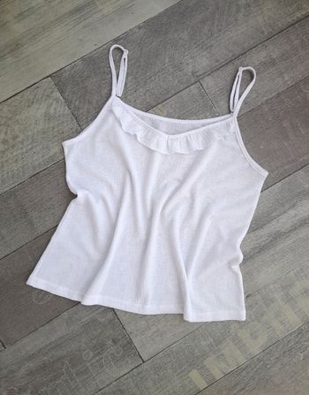 Débardeur fines bretelles blanc à volant