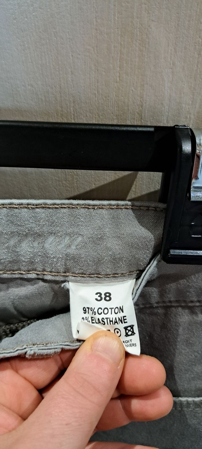 Pantacourt femme taille m - photo numéro 2