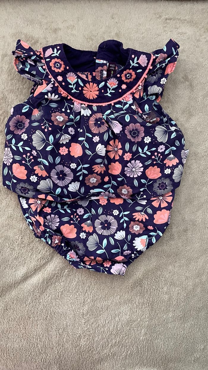 Lot de 3 ensembles fille T 1M / 3M