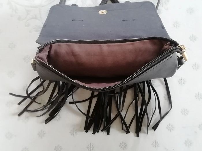 Pochette / sac à Bandouliere Noir - photo numéro 2