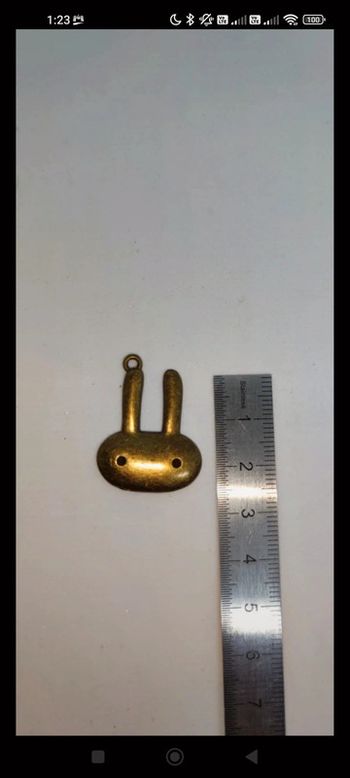 Pendentif fantaisie métal doré vieilli antic gold Lapin