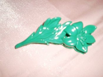 Pince cheveux motif fleurs 4 cm larg neuf