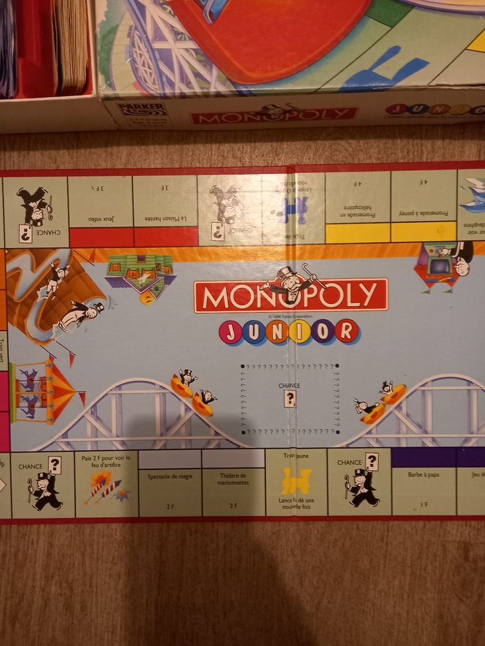 Jeu société enfant jeu Monopoly junior à partir de 5 ans - photo numéro 3