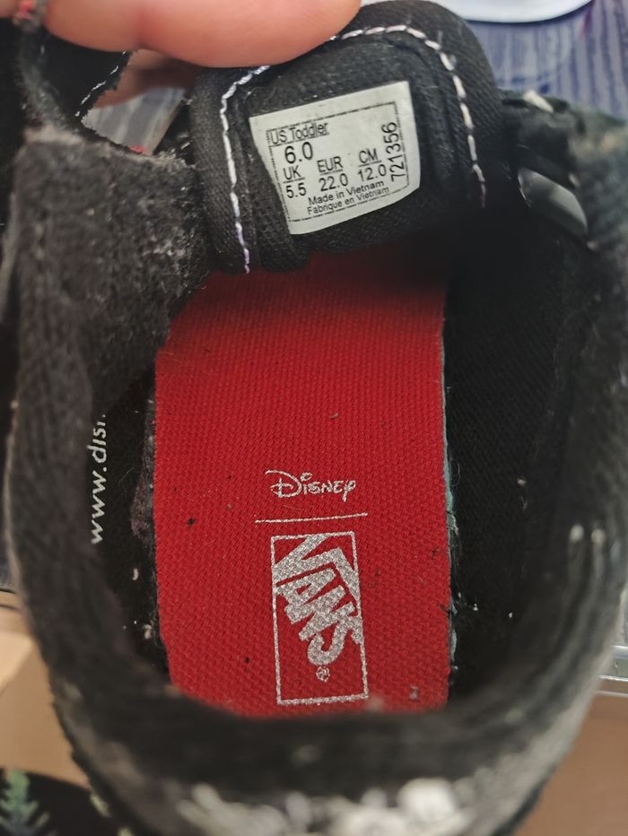 Baskets Vans x Disney noires - photo numéro 3