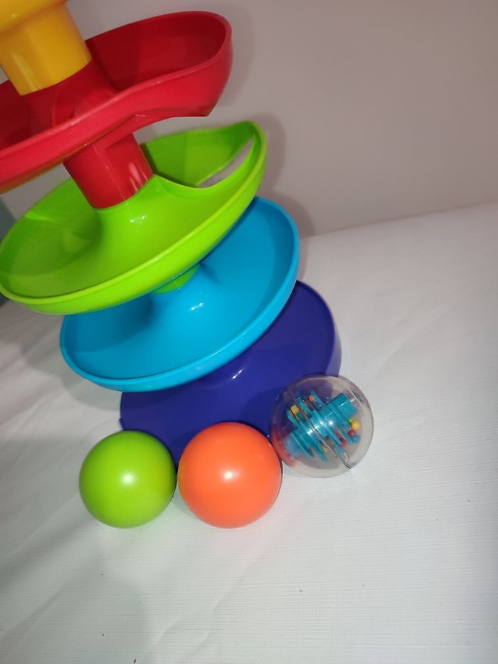 Jeux motricité spirale avec 3 balles - photo numéro 2