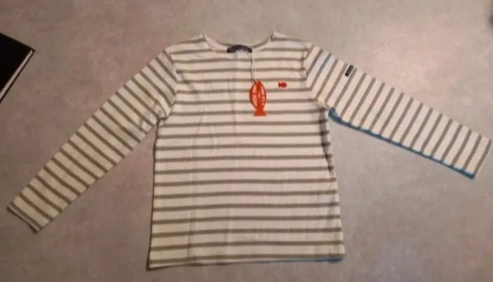 Haut hiver fille 6 ans weekend à la mer neuf