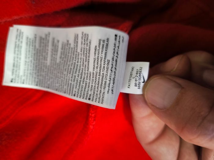 Veste Nike à capuche, taille L, très bon état 👌 - photo numéro 9