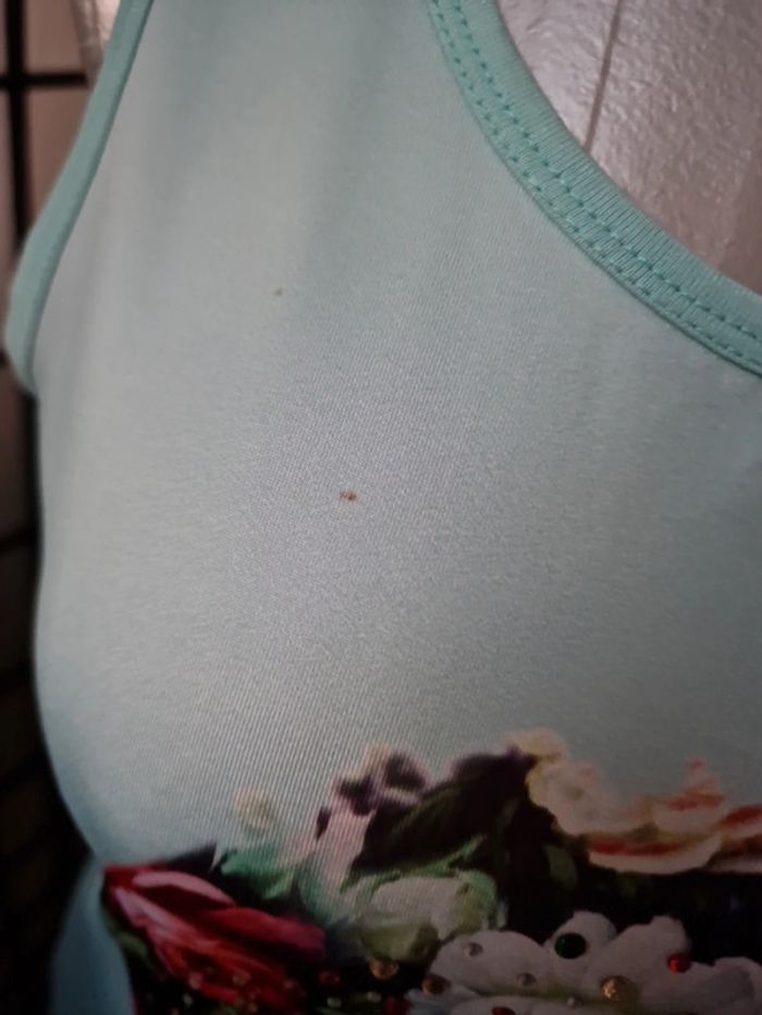 Haut a donner sur demande avec tout achat - photo numéro 4