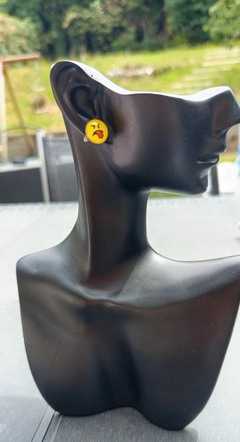 Boucles d'oreilles smiley femme
