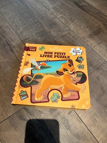 Mon petit livre puzzle Le roi lion