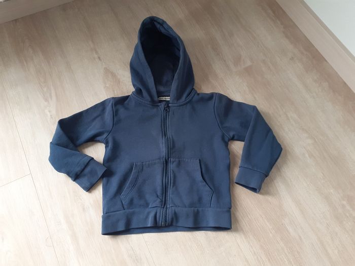 Sweat zippé capuche