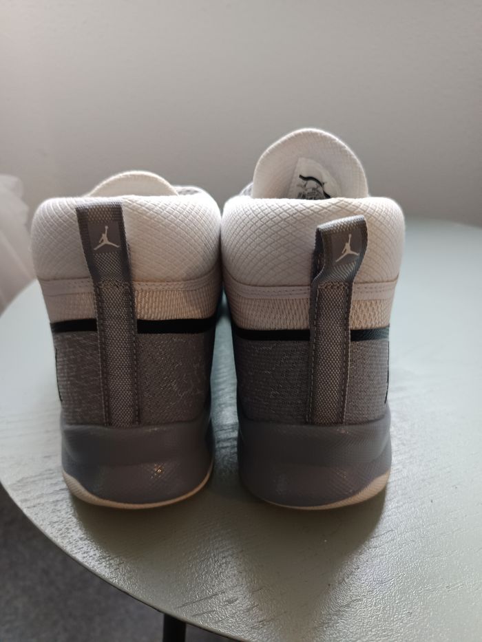 Nike Air Jordan Super.Fly 5 po contrast black griffin Taille 41 - photo numéro 3