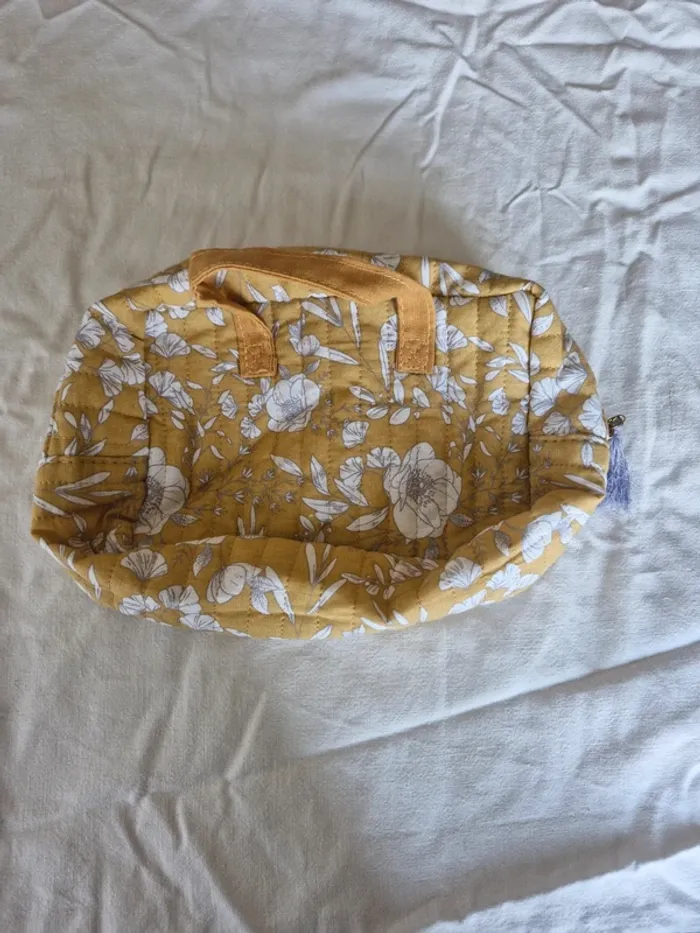 Trousse de toilette - photo numéro 2