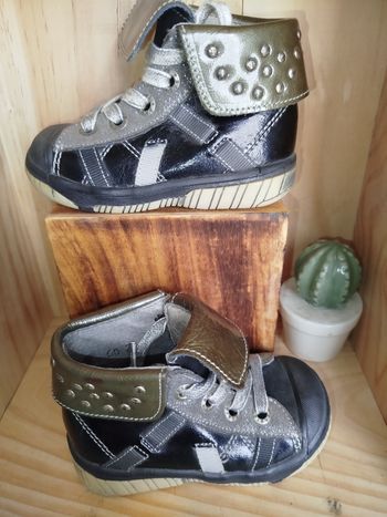 Chaussure bébé fille p.21