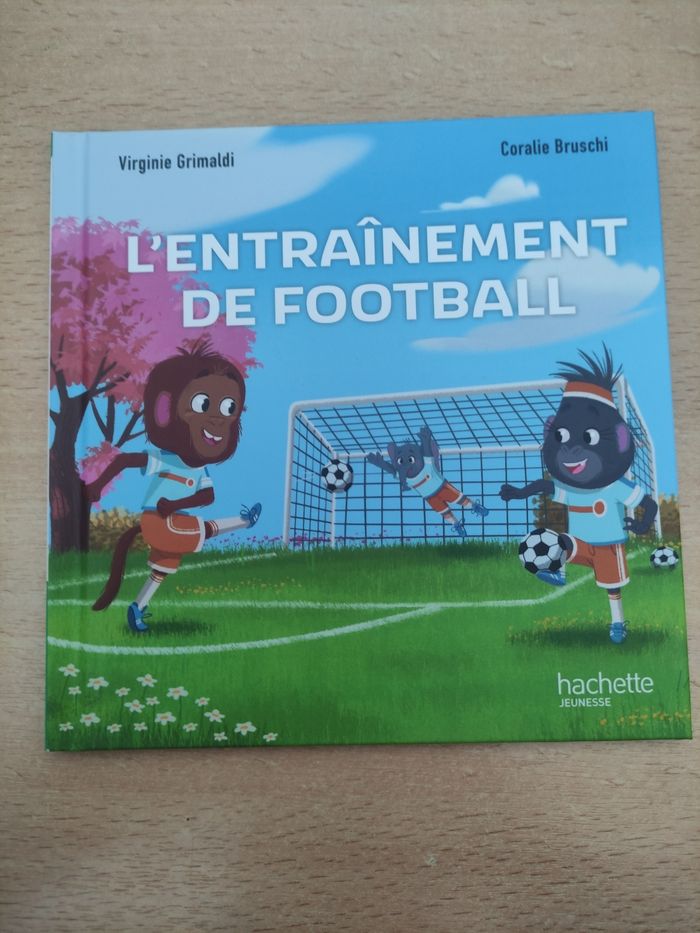 Livre collection esprit sportif titre "l'entraînement de football"